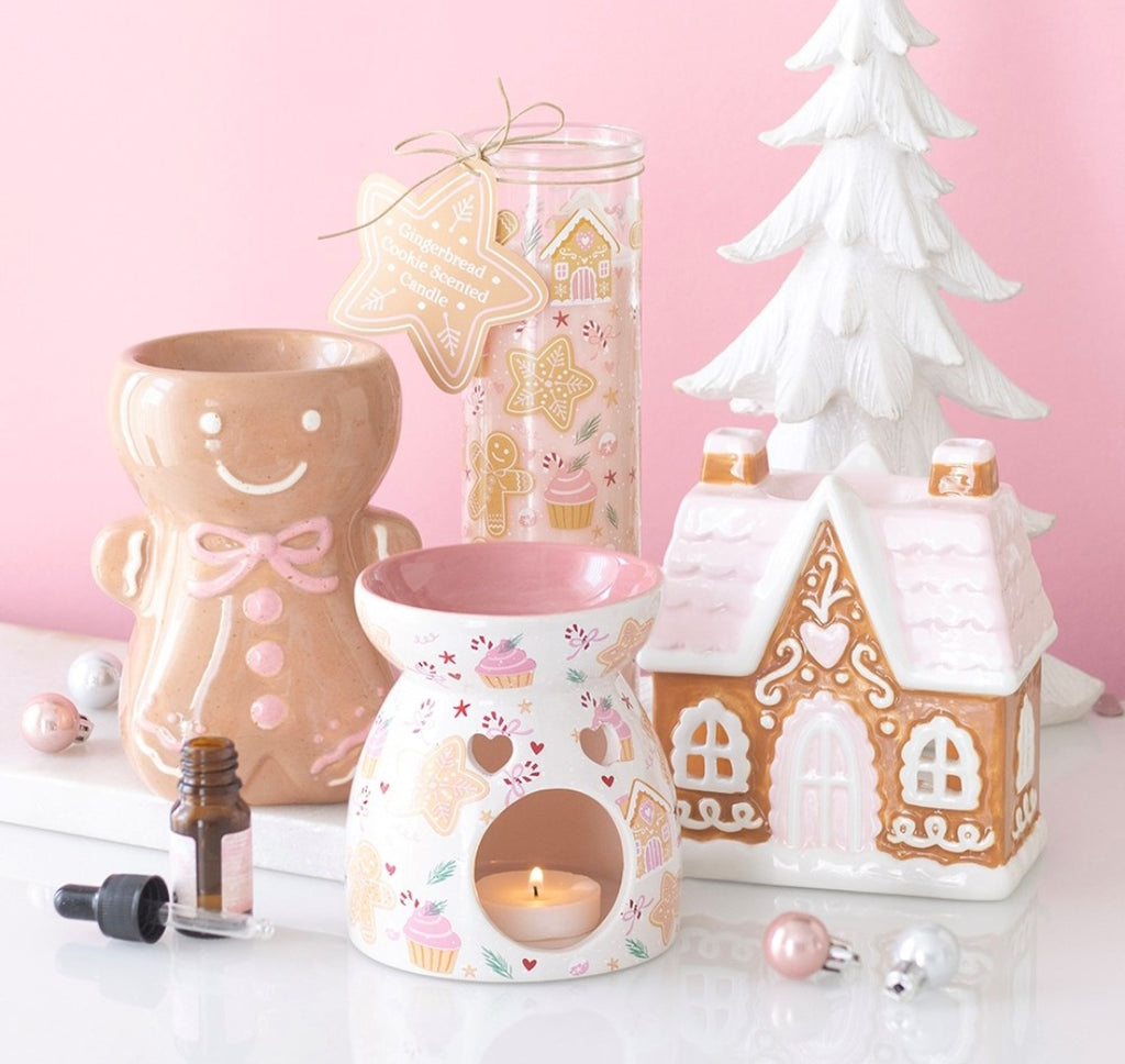 Pink cutesy gingerbread house burner