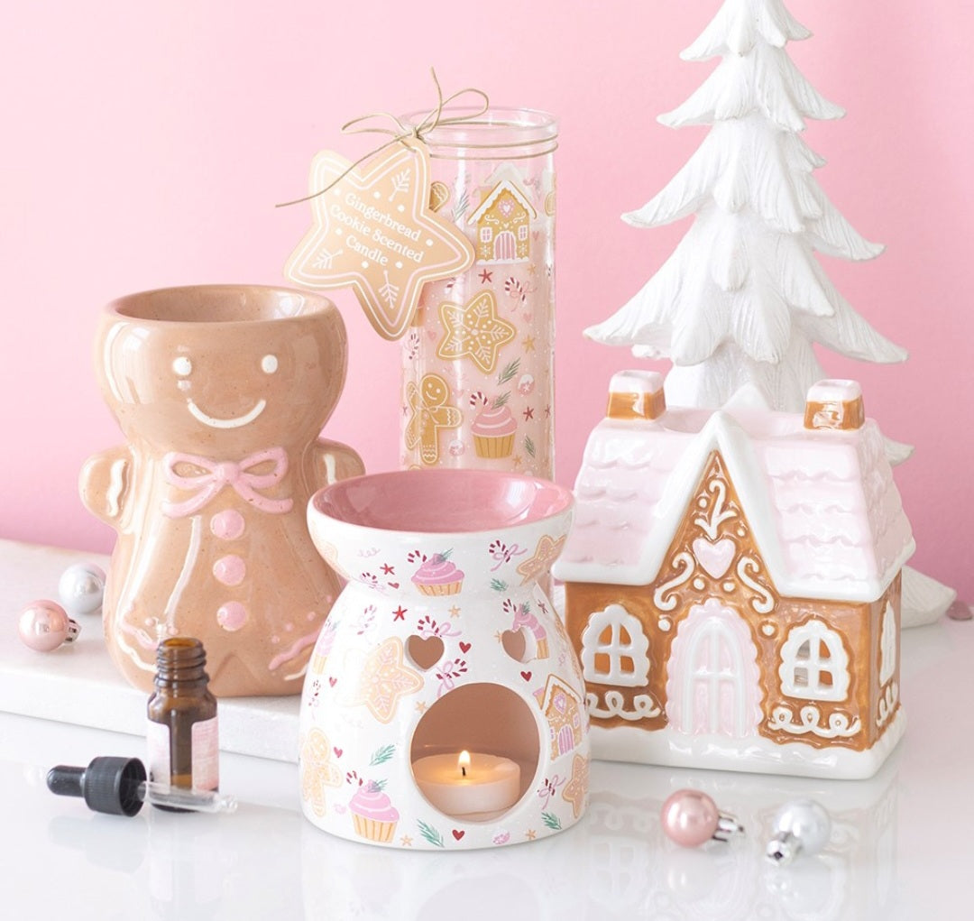 Pink cutesy gingerbread house burner